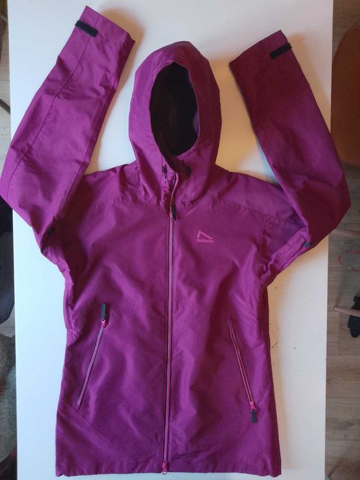 Оригинална дамска трекинг мембрана  ,яке