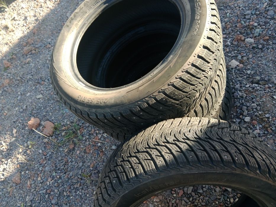 > Продам зимние шипованные шины Chery tiggo 2pro    205/55 R