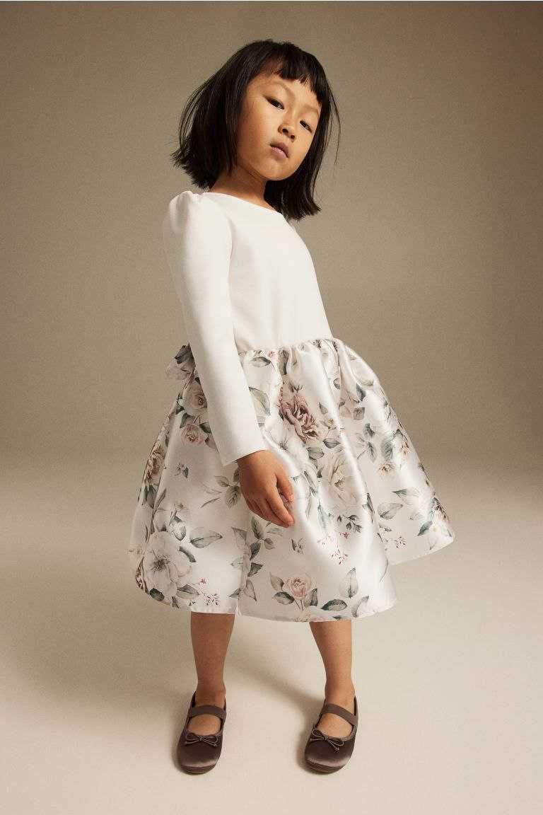 Платье с Америки H&M размер. На 6-8 лет.