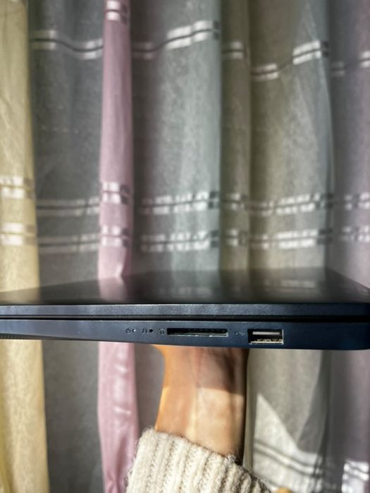 Лаптоп Levovo ideapad 3