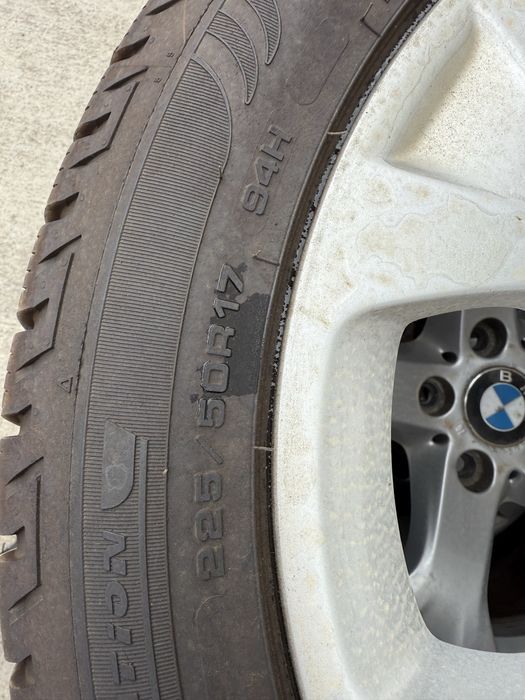 Jante roti Bmw x1 anvelope iarna 225/50/17 dot2023