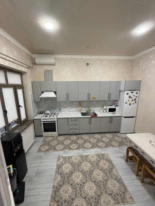 Uchaska sotiladi shayxontohur.koʻkcha koshona 2sotik.