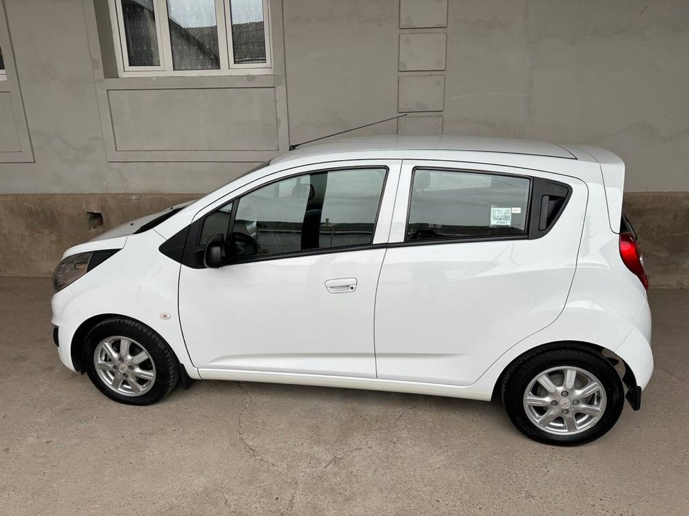 Chevrolet Spark, 2017 г., 2 позиция