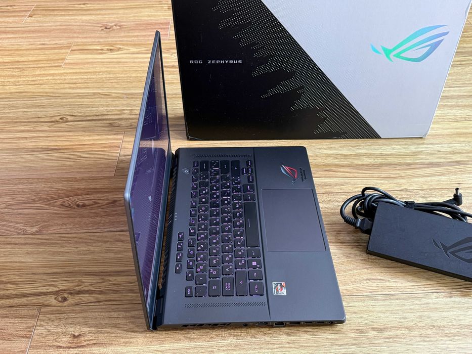 240Hz Rog Zephyrus G15`RTX 3080/Ryzen 6800HS/32GB DDR5/1TB NVMe