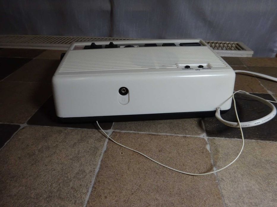 Aparat radio cu ceas vintage /Siemens Alpha RG220