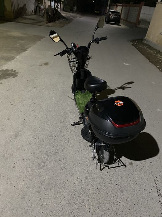 Tesla skuter 3oy garantiya