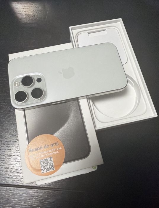 Vand iPhone 15 pro 256 gb silver