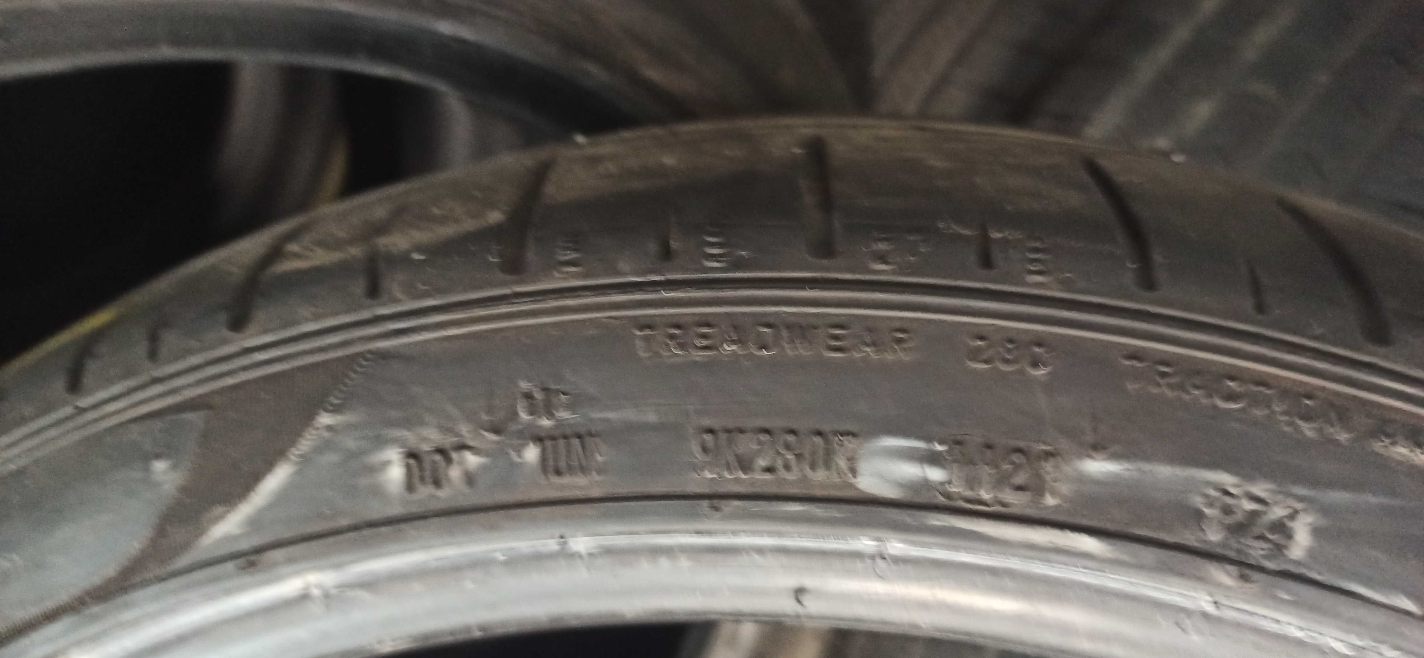 2бр.летни гуми 235/35/20 Pirelli