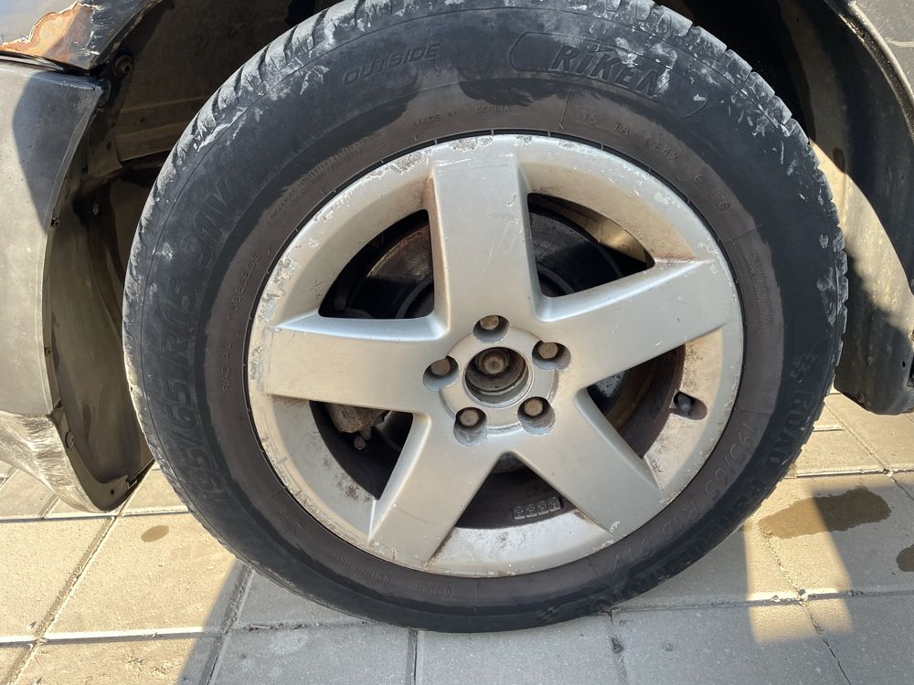 Джанти 15ки 5x100 с гуми подарък
