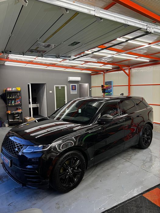 Range Rover Velar R-DYNAMIC