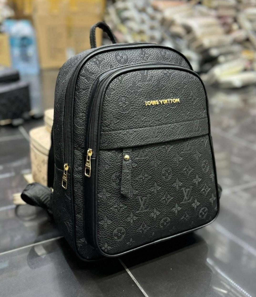 Louis Vuitton,Guess и Karl lagerfeld