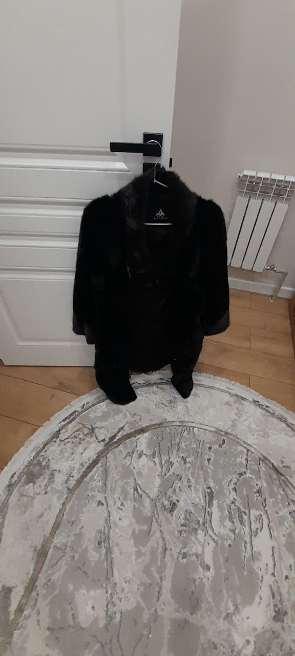 Продам  норковую шубу