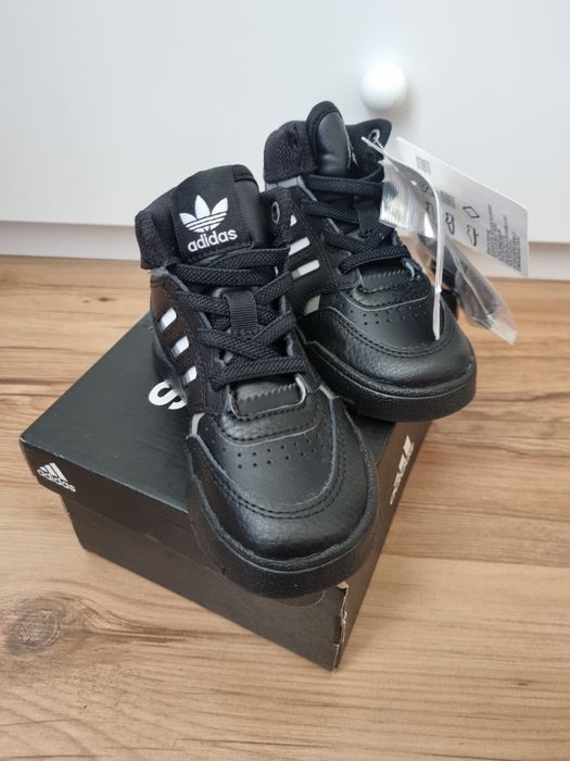 Ghete noi Adidas Originals copii