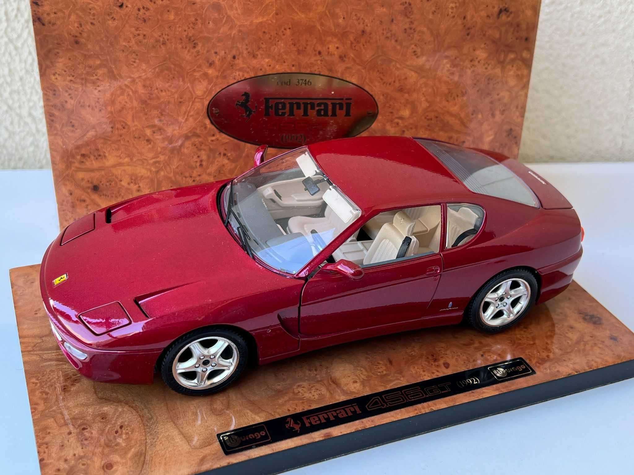 Macheta Auto 1/18 Burago Ferrari 456 GT 1992 Special Edition