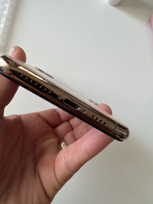 Iphone 11 pro max de 64 gb , orice retea