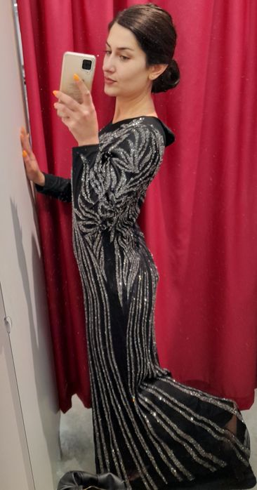 Елегантна бална рокля -L