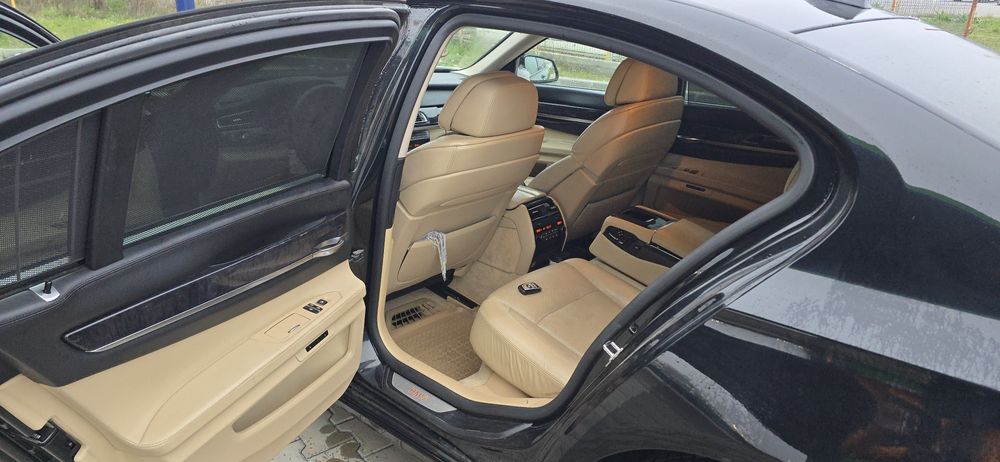 BMW 730d 245cp M-paket- Nu accept variante!!