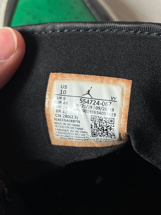 Air Jordan 1 Green Toe Mid Retro