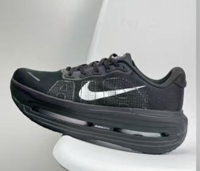 Мъжки маратонки Nike Zoom Vomero Premiun нови с кутия