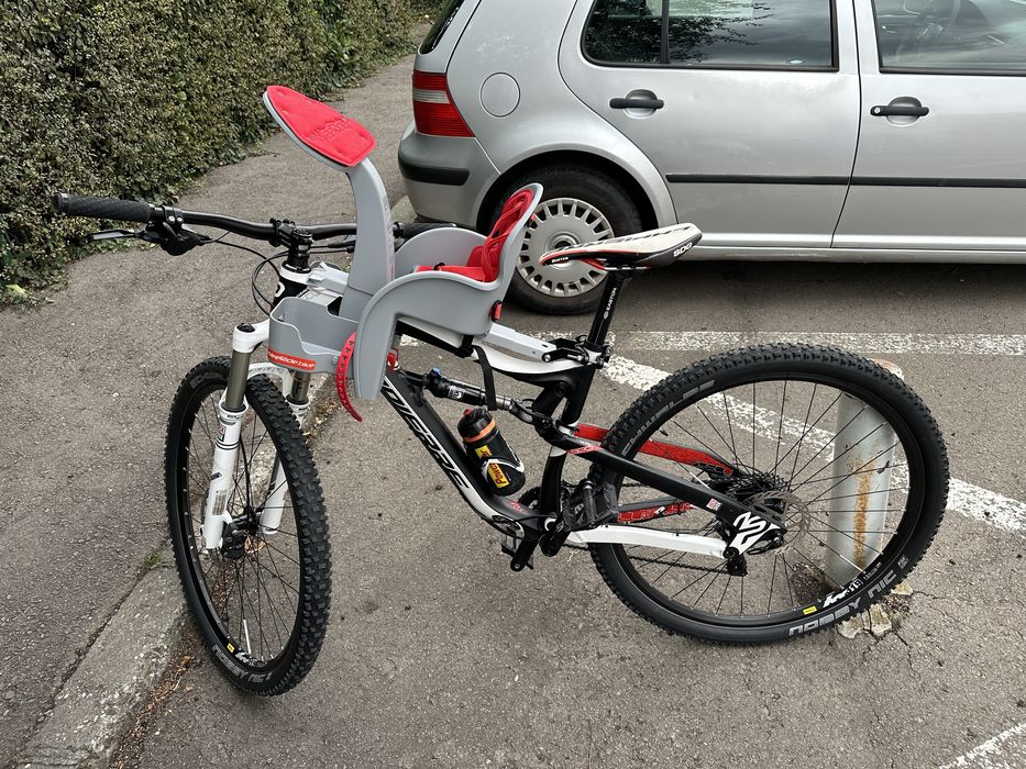 Scaun bicicleta copiii cu prindere pe cadru