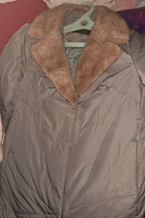 Пальто из верблюжки , лёгкое и утеплённые/воротник съёмный