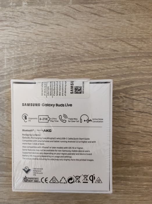 Безжични слушалки Galaxy Buds Live нови