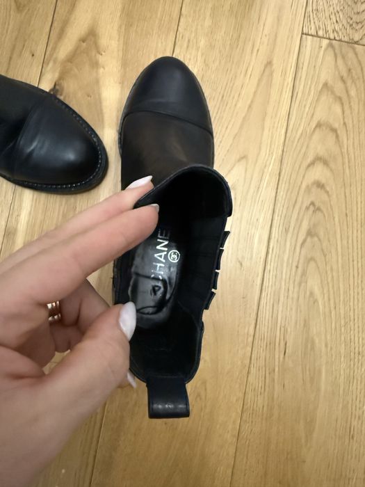 Ghete integral de piele chanel