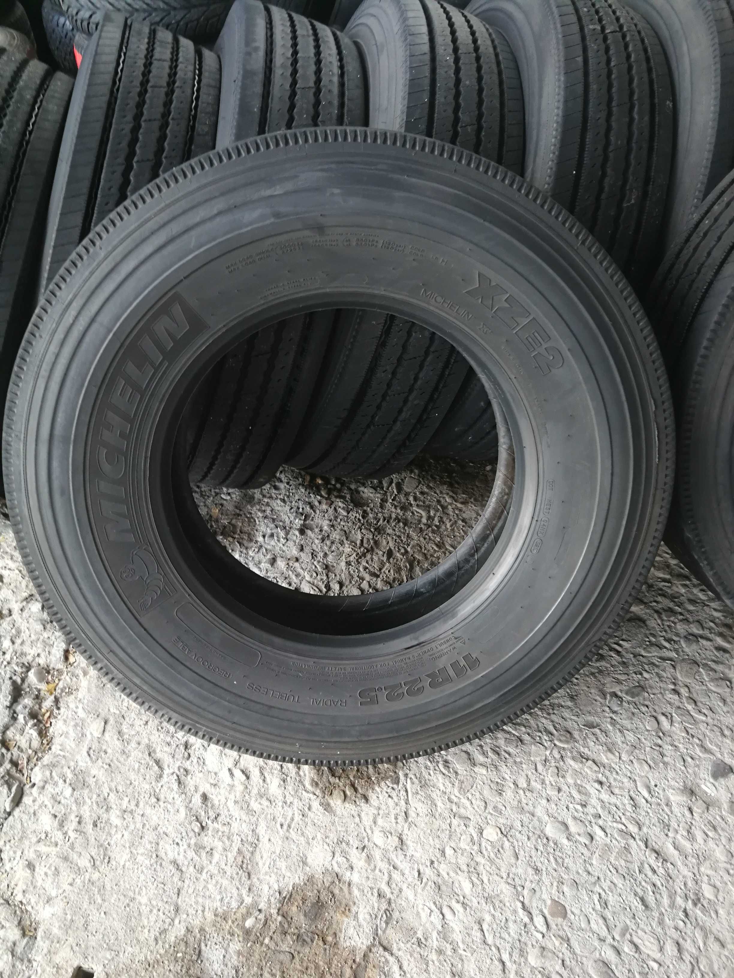 Тежкотоварни гуми 11R22.5 MICHELIN XZE2