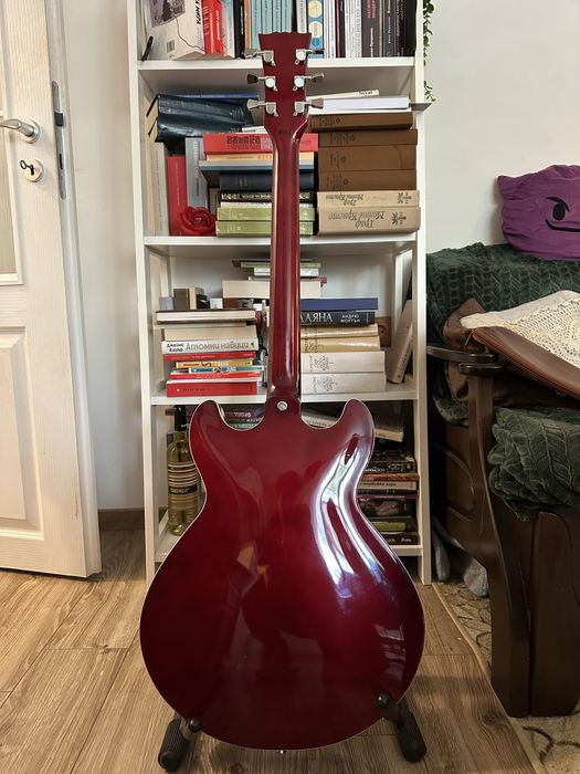 Harley Benton HB-35 plus полу-акустична китара