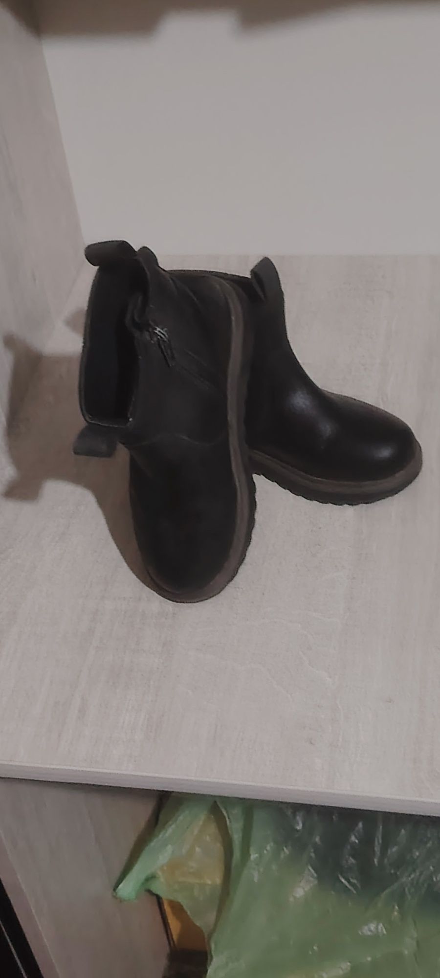 Продаются детские ботинки фирмы h&m