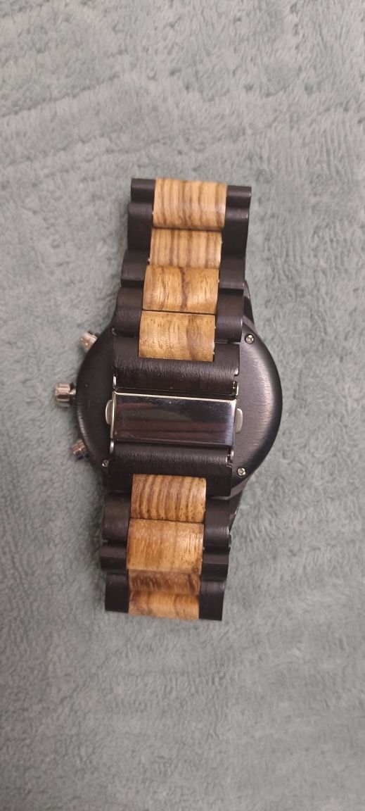 Продам деревянные Наручные часы