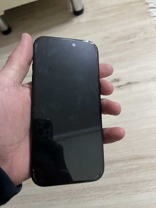 Iphone 16 pro, на гарантии