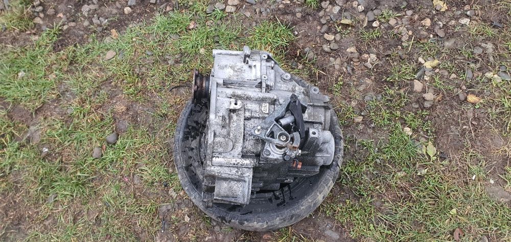 Cutie viteza 6 trepte 2.0 1.9 tdi passat b6 golf 5 touran seat skoda