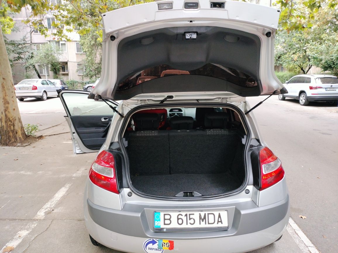Renault megane 2 hatchback