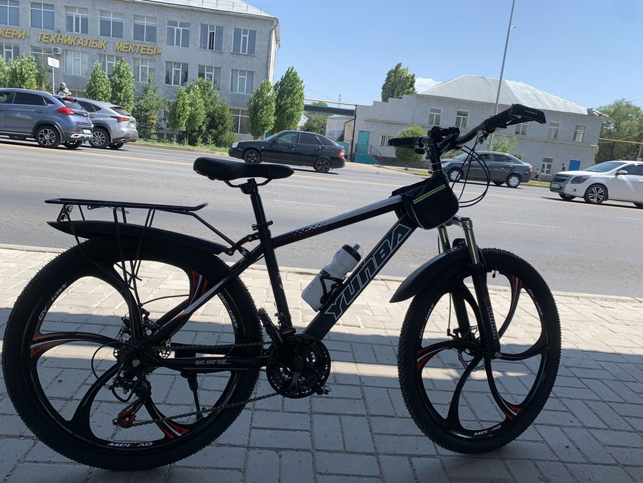 Продам велосипет новый с гарантия купил 2 дня назат