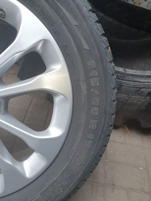 Jante 17, 5x112 Mercedes GLA + anvelope iarna Michelin 215 60 17