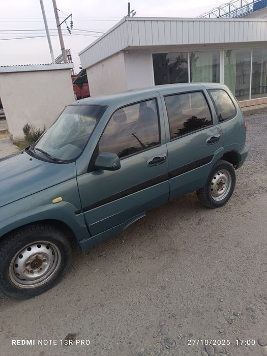 Chevrolet niva .