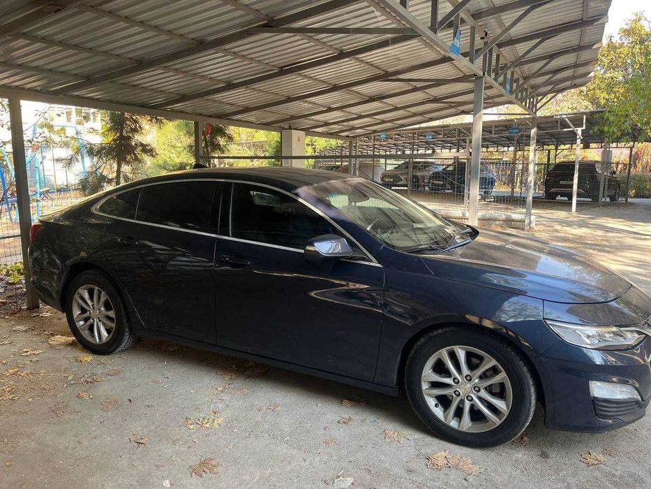 Продам Малибу Premier Парламент 2018 года