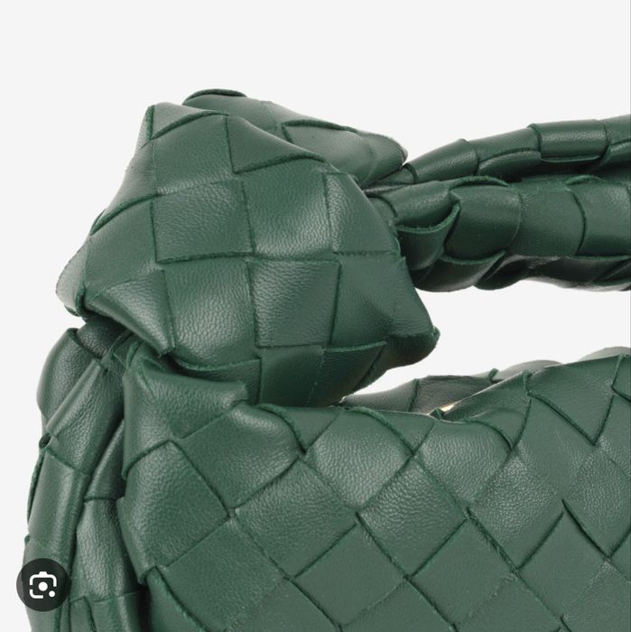 Bottega Veneta mini Jodie естествена кожа