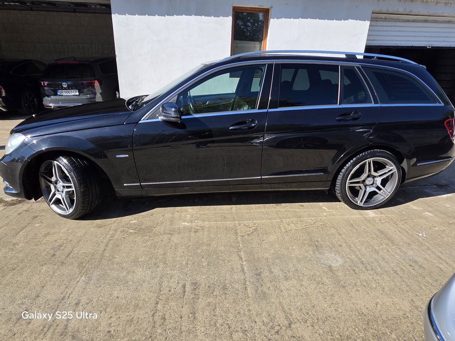 Продава се Mercedes C180