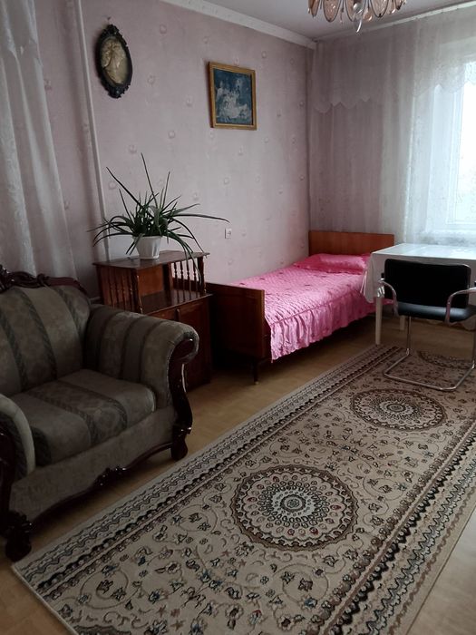 Сдам комнату только одной девушке