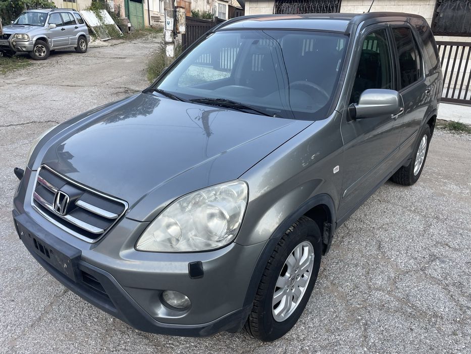 Продавам стелка леген за богажник на HONDA CRV 2005г