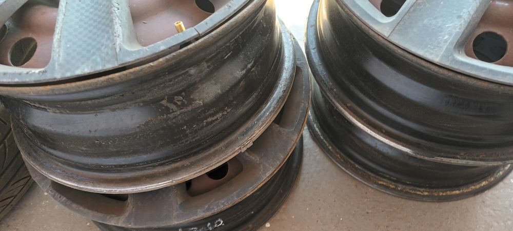 Jenti de Tabla pe 15 cu 4 prezoane pentru Opel,  Dacia Logan etc.