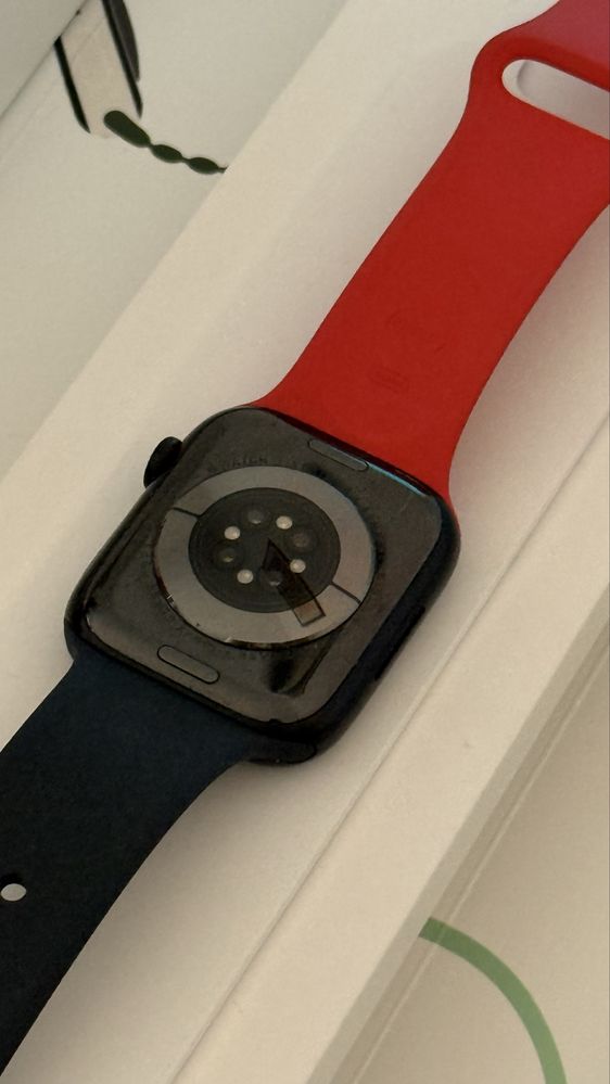 Apple Watch Series 8 – 45 mm Midnight Aluminiu (GPS)