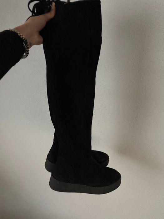 Черни чизми Tendenz