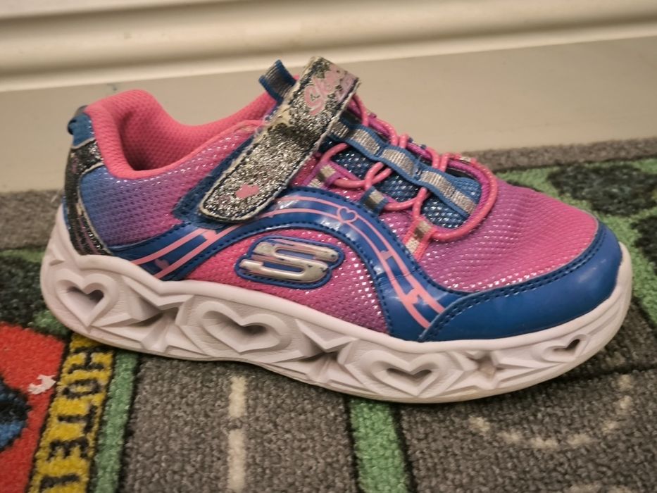 Adidași Skechers mărimea 31