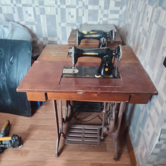 Продам швейные машинки в хорошем состояние