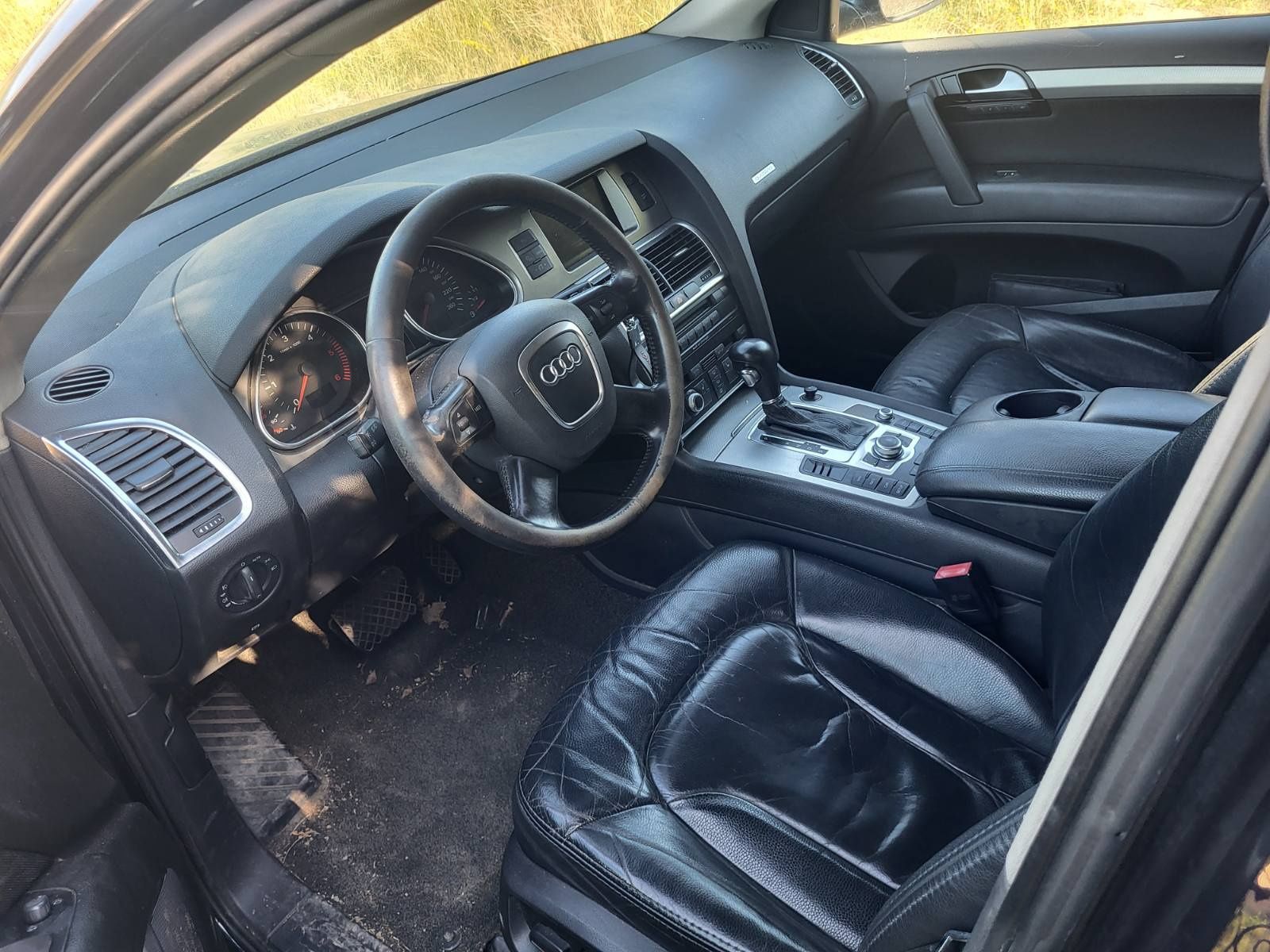 Продавам Audi q7 ,3.0d на части