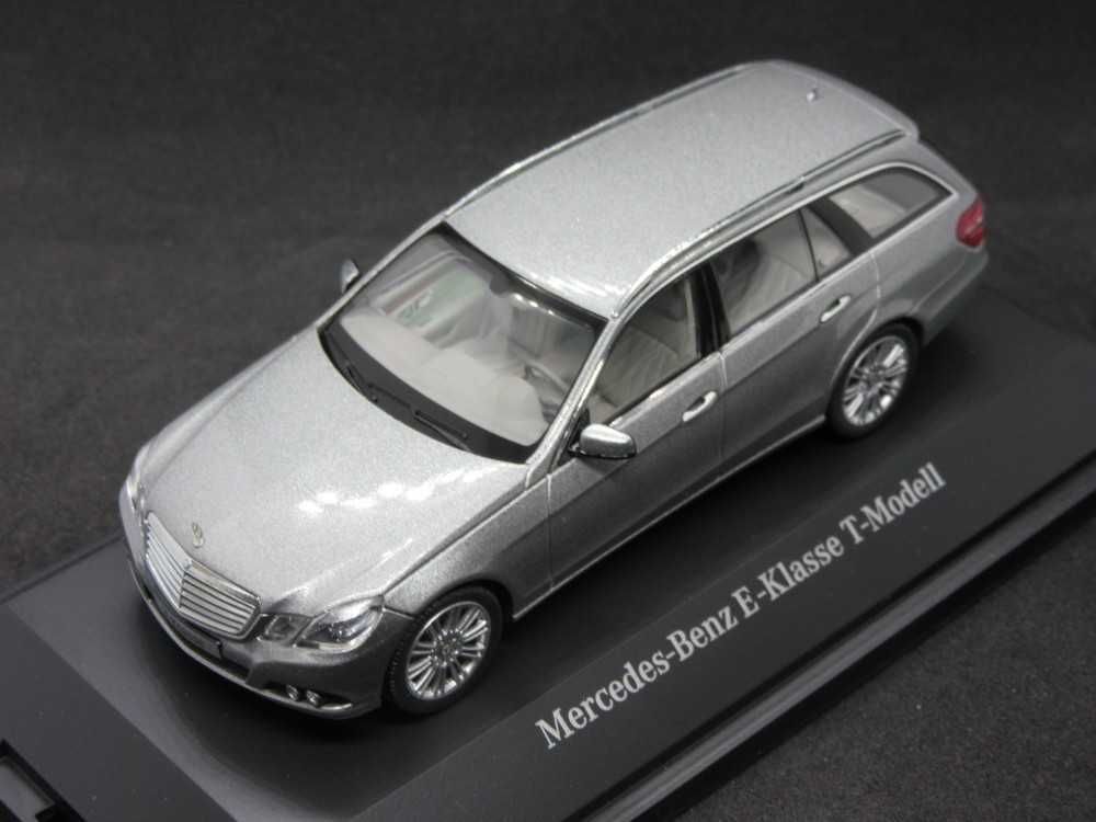 Macheta Mercedes E Klasse T modell Schuco 1:43