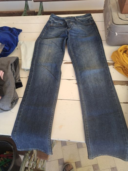 Женские стильные джинсы